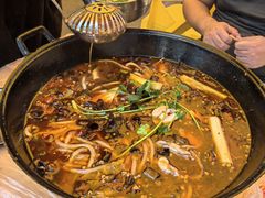 -鸿顺老铁锅美蛙鱼府(解放碑店)
