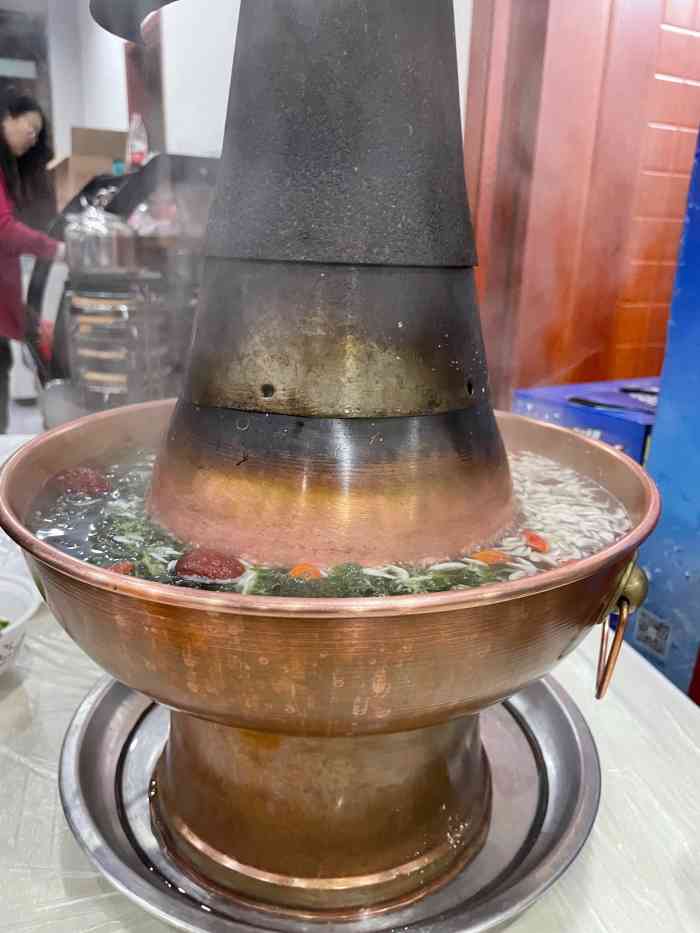 老管家涮羊肉-"小区附近的一家店,工作日下班过来吃的. .