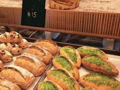 -Dough&Joe团憩(瑞虹天地月亮湾店)