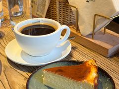 -Common Table · Brunch & Coffee