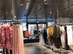 -URBAN REVIVO(深圳华润万象天地店)