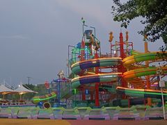 -沈阳龙润夏宫温泉水乐园