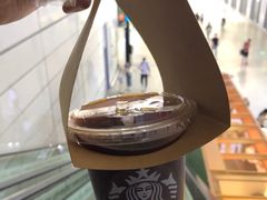 -星巴克(上海虹桥站2A检票口)