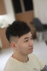 -发饰美男士增发补发假发定制店