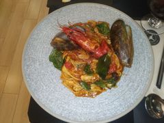 -Mark&Mars Restaurant