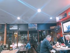 -12 Rocks Beach Bar Cafe