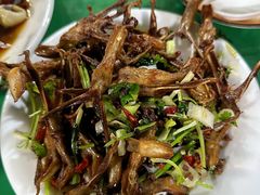 -超越海鲜屋(飞龙物业店)