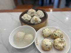 -老西白点心店