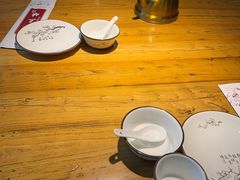 -小三峡食府(西五路店)