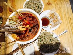 -嘉州叶婆婆钵钵鸡(建设路店)