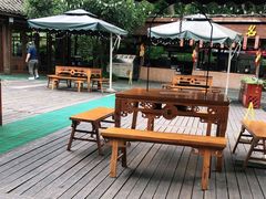 -美食村花园餐厅