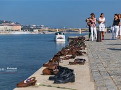 -多瑙河畔鞋履雕塑