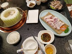 -得意咚瓜·顺德鱼生·冬瓜火锅(深圳首店)