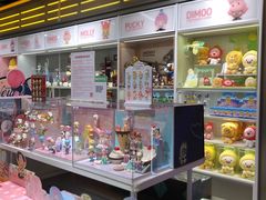 -泡泡玛特POPMART(上海环球港店)