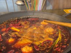 -黄潇洒老火锅(九眼桥宏济巷店)