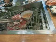 -肉甲韩国木炭烤肉(新壹街1店)