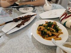-汗腾格里·风味餐厅(新疆驻京办店)