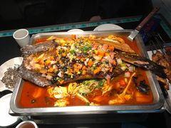 -鸣记脆皮烤鱼·海鲜烤鱼(三八广场店)