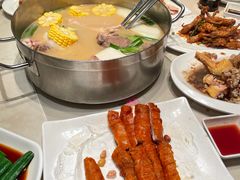 -肥仔文澳门猪骨煲(南京西路店)