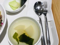 萝卜汤-轻蔬不用等·素食(江苏路店)