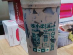 -林小柔绿豆沙牛乳(陆家嘴店)