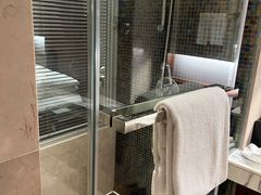 -上海龙之梦万丽酒店