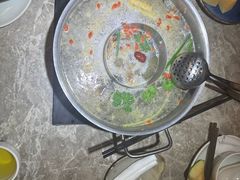 -丽江龙继斑鱼庄(罗宾森购物广场店)