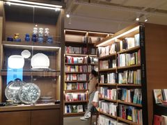 -茑屋书店(天目里店)
