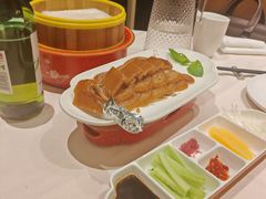 特色酱烧小肘-大鸭梨烤鸭(甘家口店)