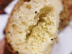 芝麻芝士包-老佛爷饼店