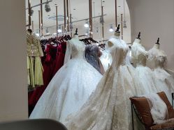 -Color卡诺婚纱礼服馆(南京严选店)