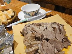 -蒙艾里民族传统菜蒙餐