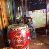 本来是准备去明湖小楼的，无奈人真的是太多了～前面排了