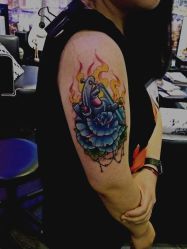 卡通-蜉蝣刺青纹身定制