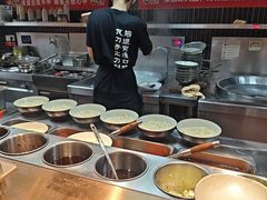 -顺溜·手工刀削面·黑金店(铜锣湾店)