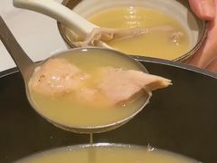 -汤宴·参须肚包鸡(南京路店)