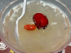 冰糖银耳莲子羹-老济南·地道济南菜(大明湖店)