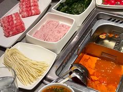 番茄锅底-海底捞火锅鲜切牛肉主题店(长寿路店)
