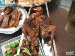 烤乳鸽02-天羽烤乳鸽店(财大家属院店)