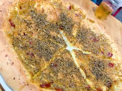 隔壁店的蒜蓉烤馕-清真·马峰烤肉(小学习北巷店)