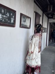 -一揽芳华汉服旗袍体验馆(拙政园店)