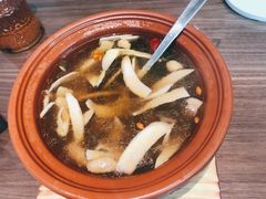 紫砂土鸡汤-有红鸡毛店·川菜(建设路店)