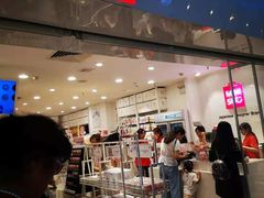 -名创优品(江南新地店)