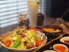 -铭牛烧肉·和牛海鲜自助(高新月牙湖店)