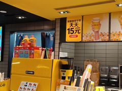 -麦当劳(卫星广场店)