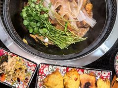 -粘豆包铁锅炖二部(温泉街店)