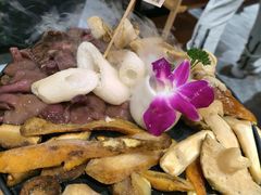-一朵菌·野生菌探索家火锅(南亚店)