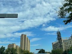 -涨巢·潮玩水疗局