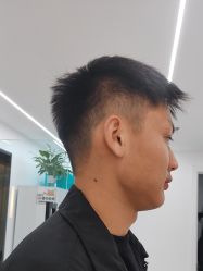 -V7 HAIR SALON
