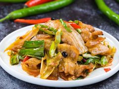 -川流不息·地道川菜·小龙虾(松东路店)